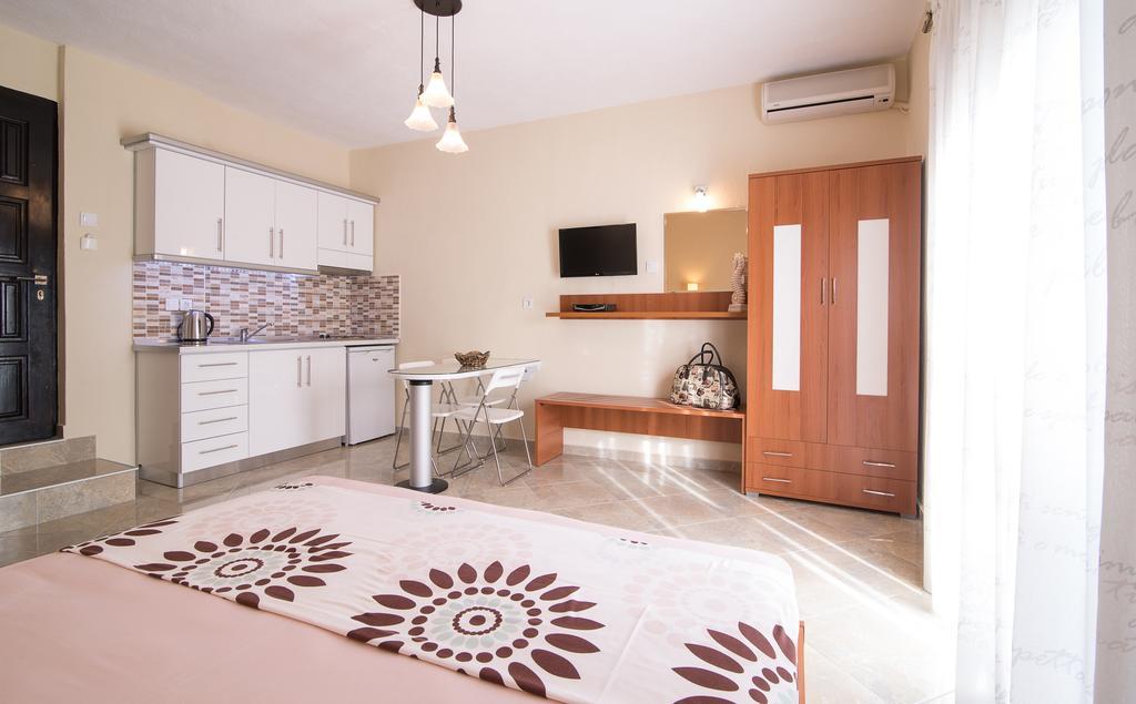 Tsamakdas House Торони Экстерьер фото